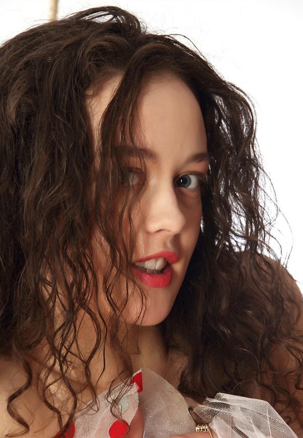 Карина, 26